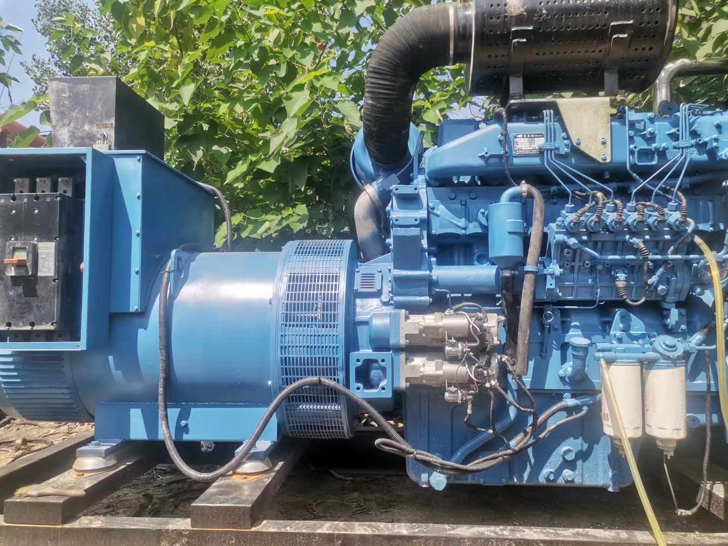 龙亭详细说明降低 800kW 柴油发电机输出电流波动的方法