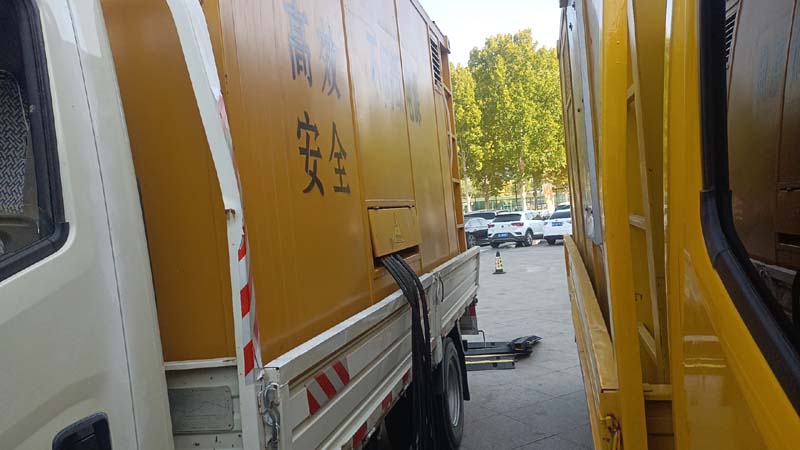 龙亭如何判断柴油发电机组和UPS电源的切换时间是否符合要求？