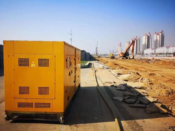 龙亭除了负载管理和维护保养，还有哪些方法可以降低南方环境下柴油发电机组的燃油消耗？